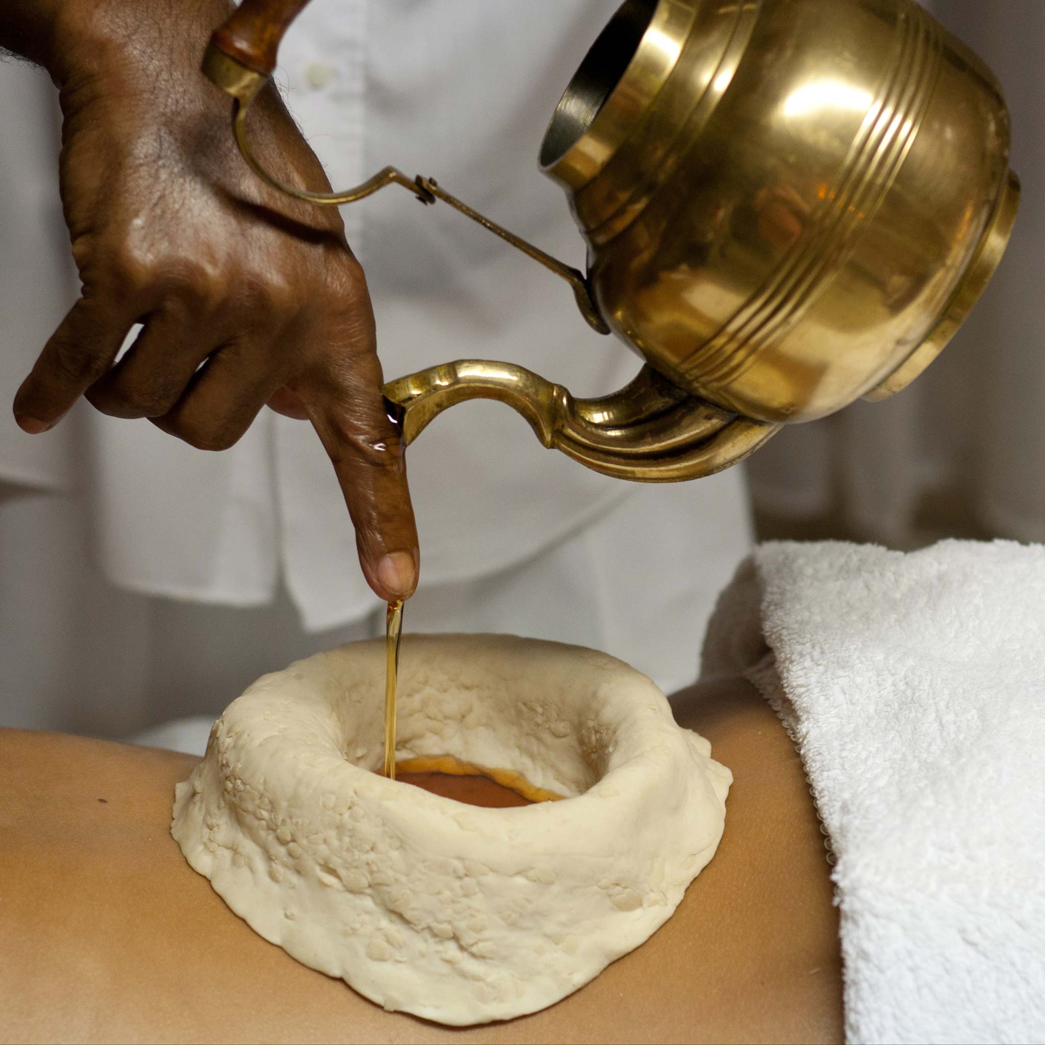 External Basti Treatment – Ayurveda Woman